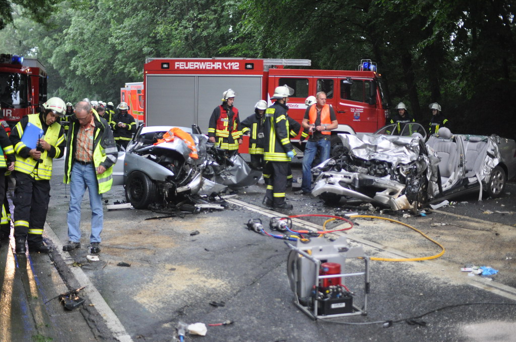 Schwerer VU Leichlingen L294  beide Fahrer verstorben P24.JPG